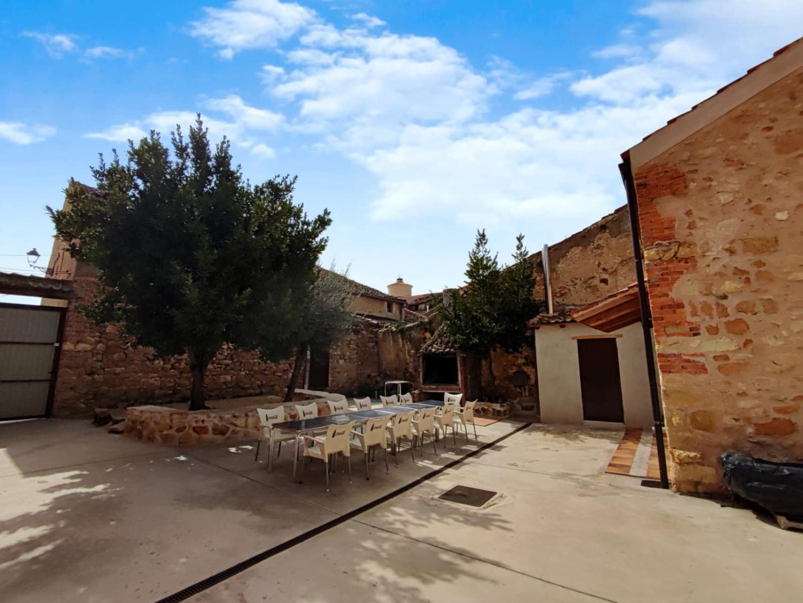 Alojamiento Turistico Los Laureles Сеговия Екстериор снимка